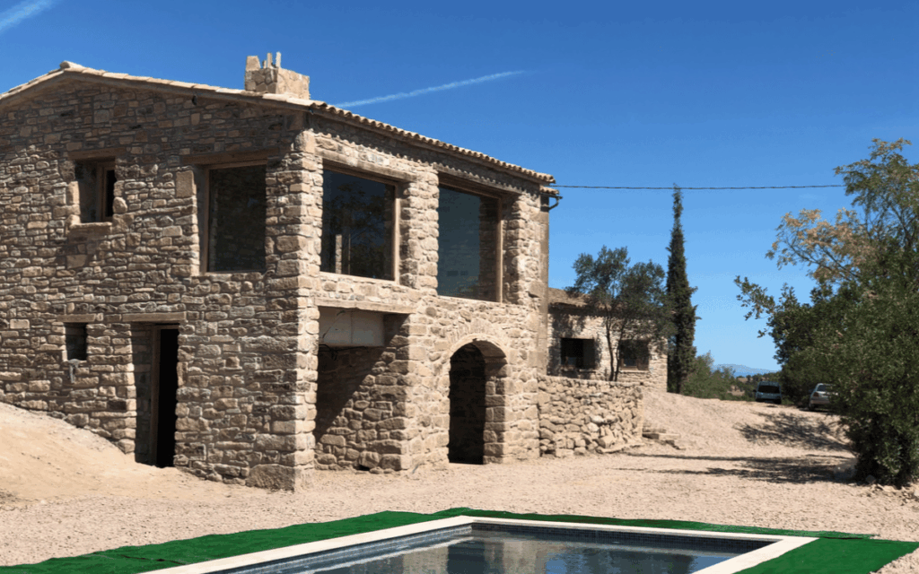 Descobreix per què el lloguer de cases rurals completes és ideal per a escapades en grup